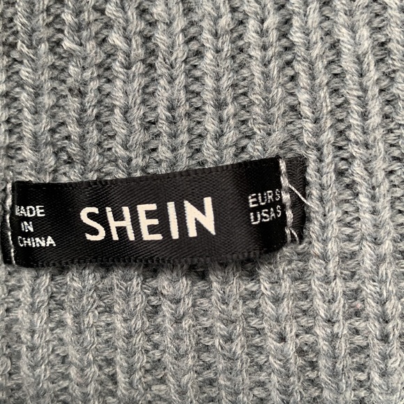SHEIN Mock Neck Cropped Sweater - Picture 3 of 6